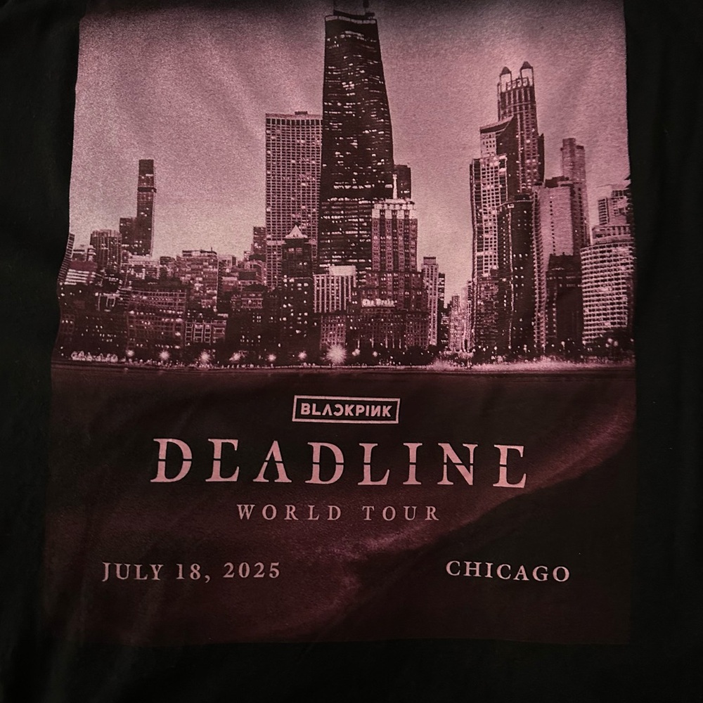 BLACKPINK WORLD TOUR; DEADLINE Chicago Exclusive Merch